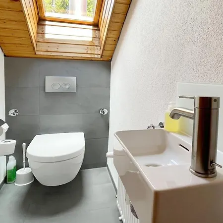 Ferienwohnung Roos Am See Apartment *